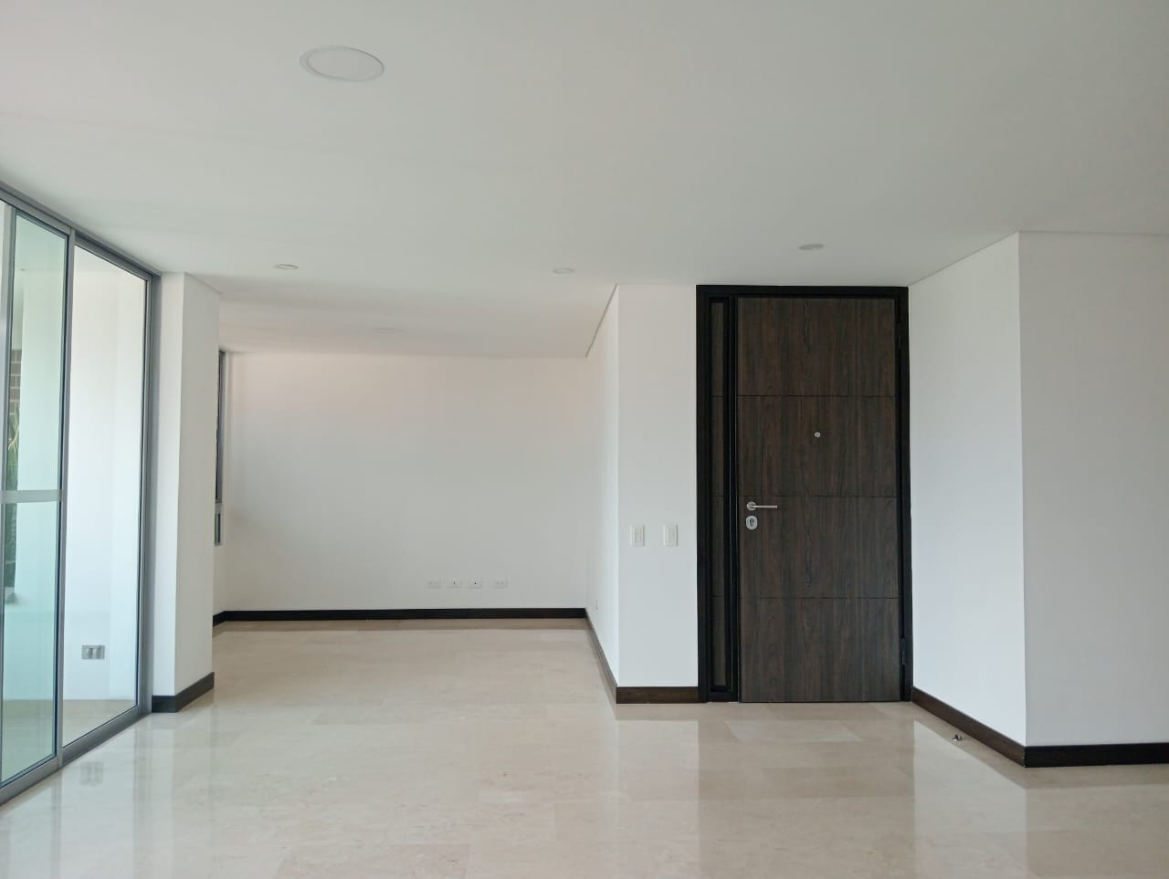 Apartamento en arriendo en Laureles, Medellín · foto 2 de 18