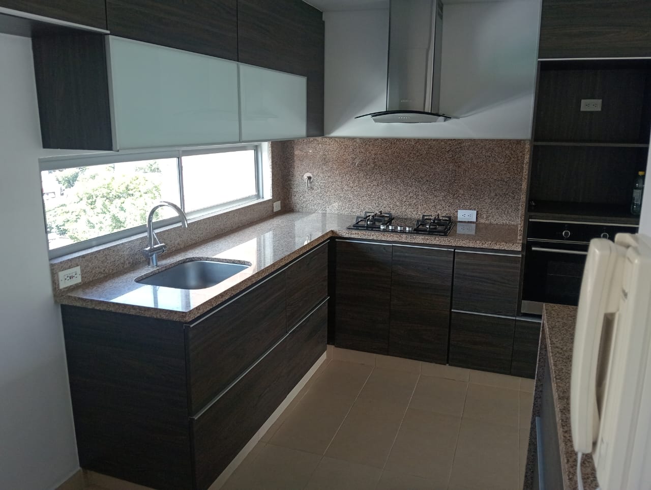 Apartamento en arriendo en Laureles, Medellín · foto 5 de 18