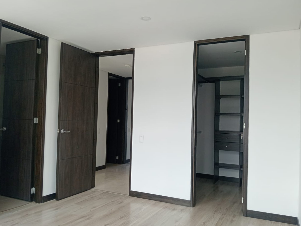 Apartamento en arriendo en Laureles, Medellín · foto 11 de 18