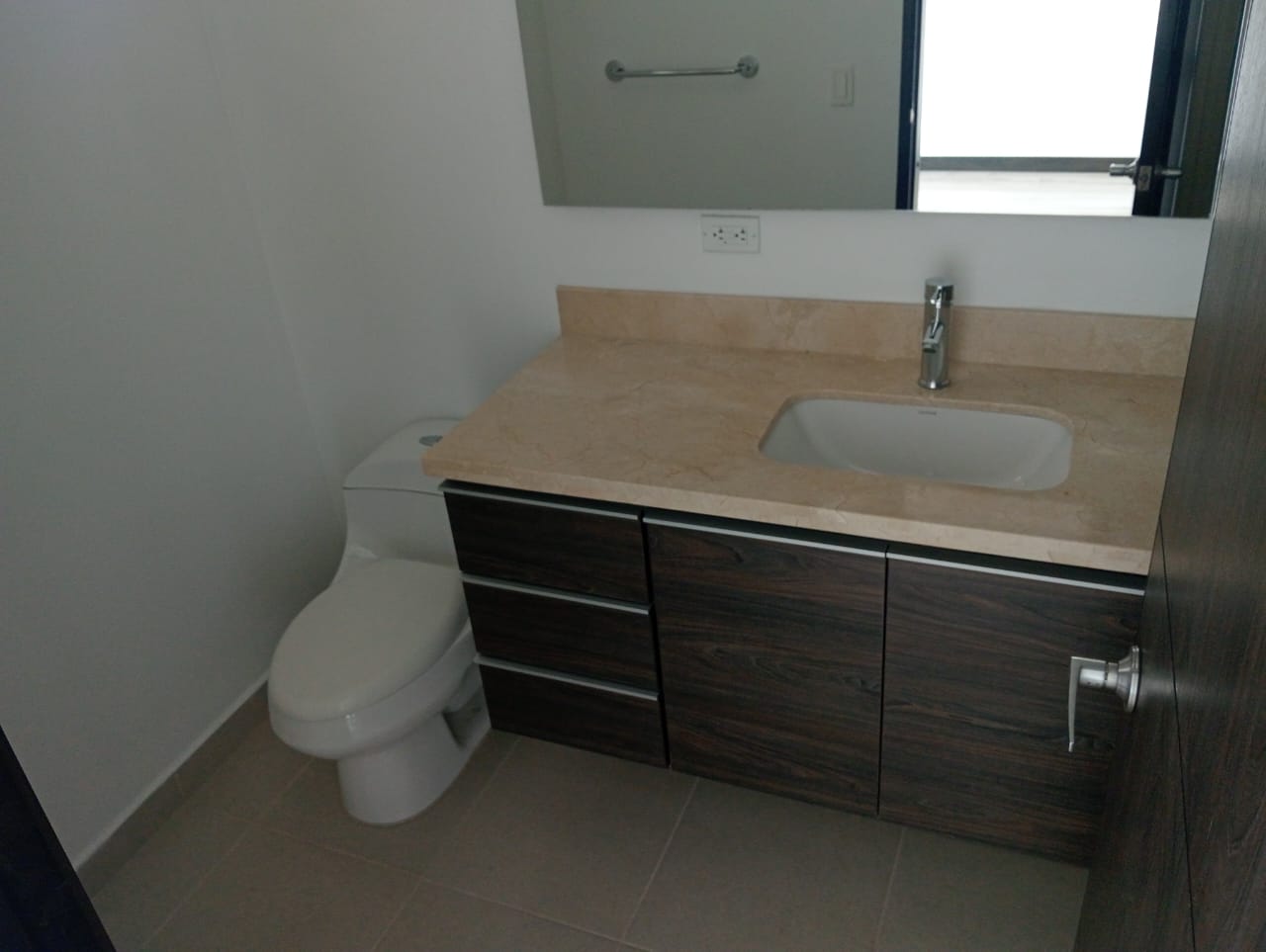 Apartamento en arriendo en Laureles, Medellín · foto 13 de 18