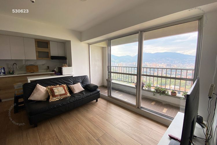 Apartamento de 3 alcobas en arriendo en La Hondonada, Medellín, 71 m² · foto 2 de 24