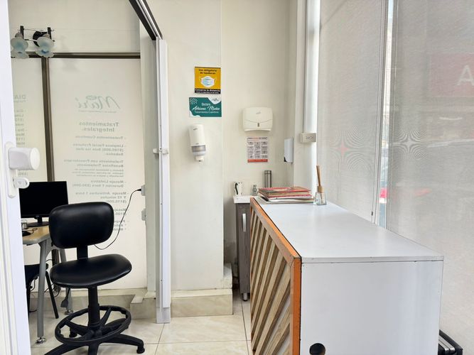 Local en venta en El Poblado, Medellín, 39 m² · foto 5 de 9