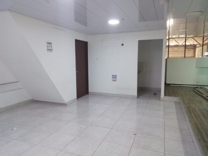 Bodega en arriendo en Belén, Medellín, 280 m² · foto 5 de 15