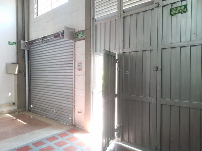 Bodega en arriendo en Belén, Medellín, 280 m² · foto 8 de 15