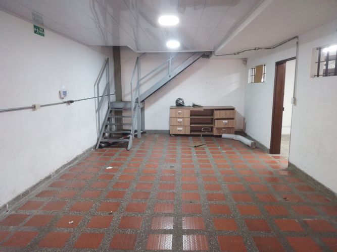 Bodega en arriendo en Belén, Medellín, 280 m² · foto 7 de 15