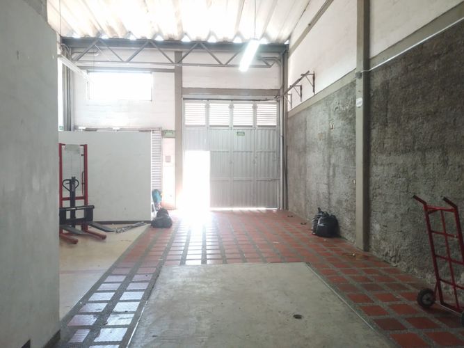Bodega en arriendo en Belén, Medellín, 280 m² · foto 11 de 15