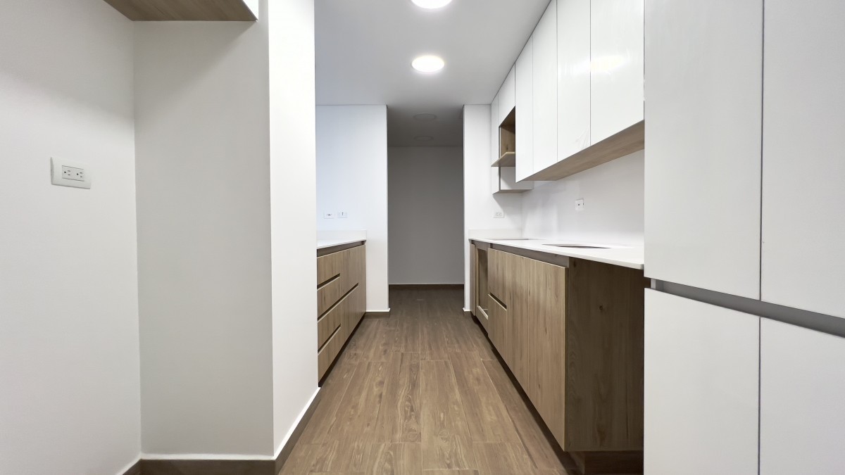 Apartamento en arriendo en Loma Del Escobero, Envigado · foto 8 de 20