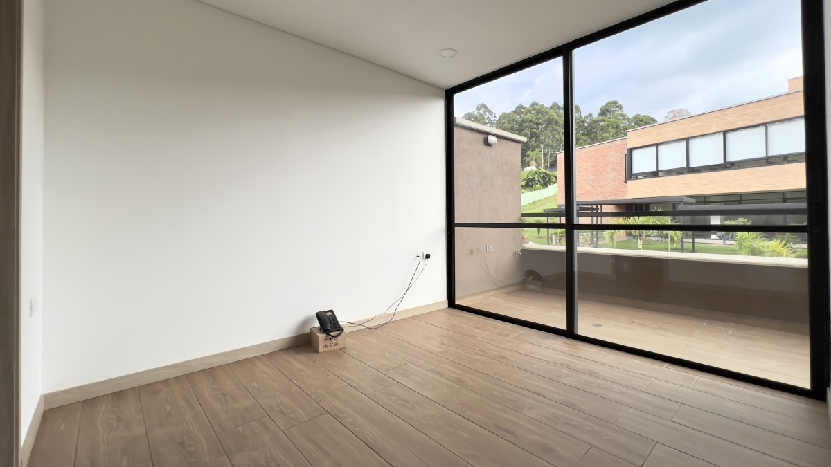 Apartamento en arriendo en Loma Del Escobero, Envigado · foto 9 de 20