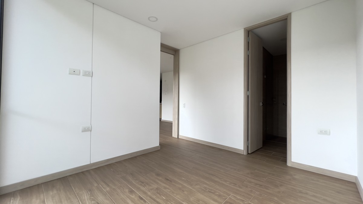 Apartamento en arriendo en Loma Del Escobero, Envigado · foto 11 de 20