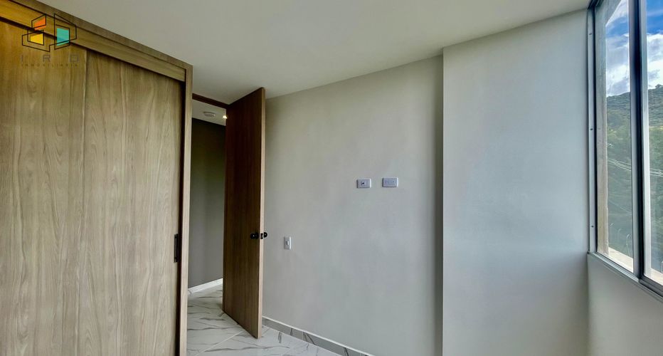 Apartamento de 3 alcobas en venta en La Milagrosa, La Ceja, 65 m² · foto 8 de 21