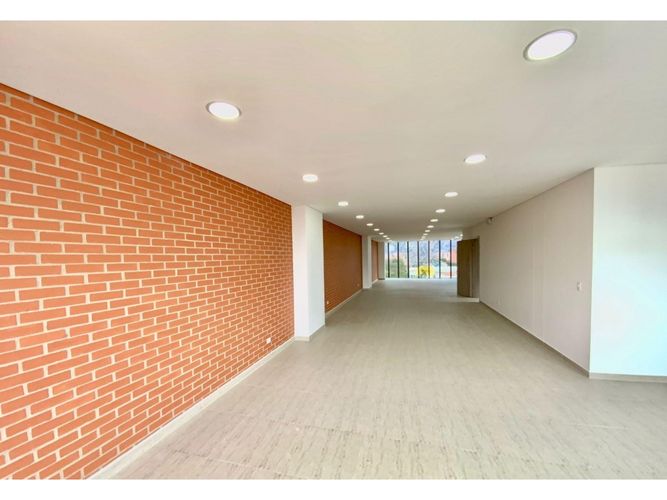 Oficina en arriendo en Simon Bolivar, Medellín, 145 m² · foto 4 de 10