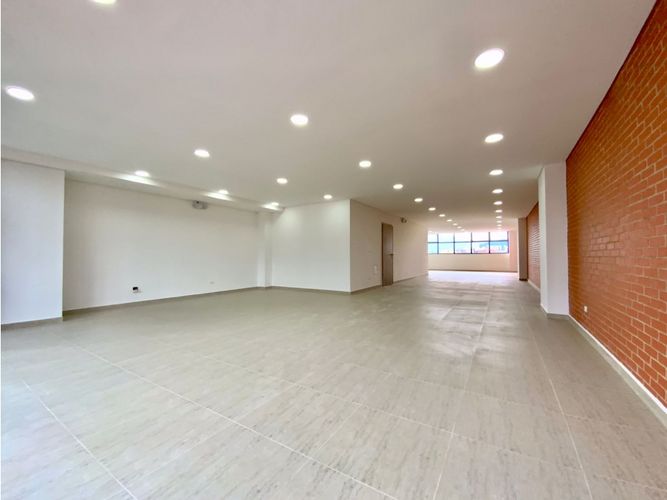 Oficina en arriendo en Simon Bolivar, Medellín, 145 m² · foto 6 de 10