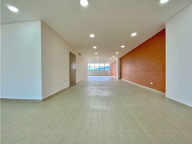 Oficina en arriendo en Simon Bolivar, Medellín, 145 m² · foto 9 de 10