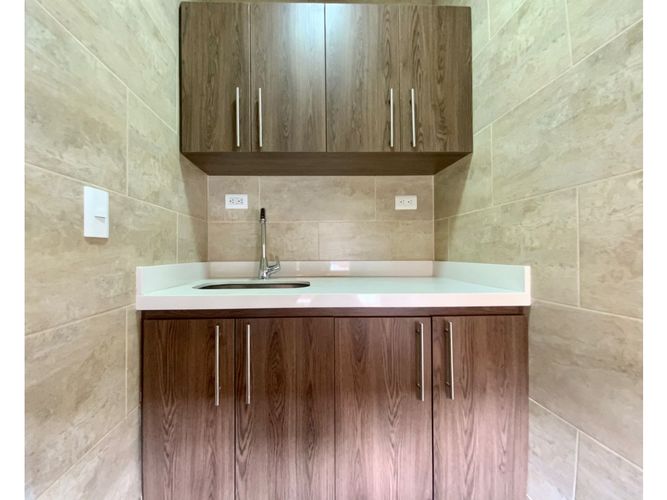Oficina en arriendo en Simon Bolivar, Medellín, 145 m² · foto 10 de 10