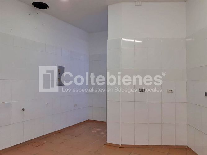 Local en arriendo en Colombia, Medellín, 35 m² · foto 4 de 12