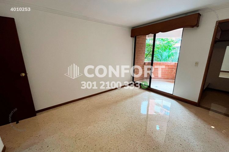 Apartamento de 3 alcobas en arriendo en Laureles, Medellín, 154 m² · foto 11 de 24