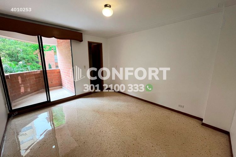 Apartamento de 3 alcobas en arriendo en Laureles, Medellín, 154 m² · foto 10 de 24