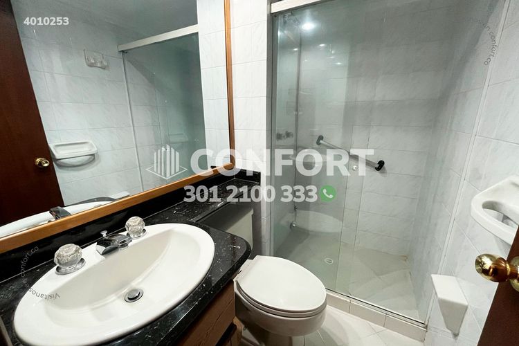 Apartamento de 3 alcobas en arriendo en Laureles, Medellín, 154 m² · foto 17 de 24
