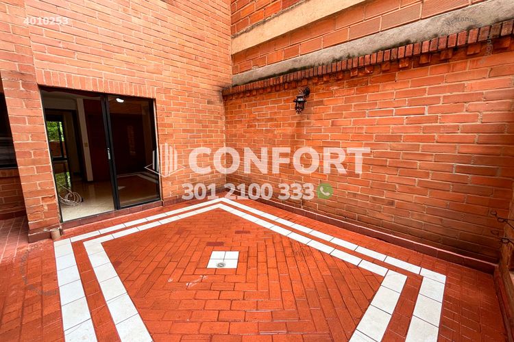 Apartamento de 3 alcobas en arriendo en Laureles, Medellín, 154 m² · foto 22 de 24