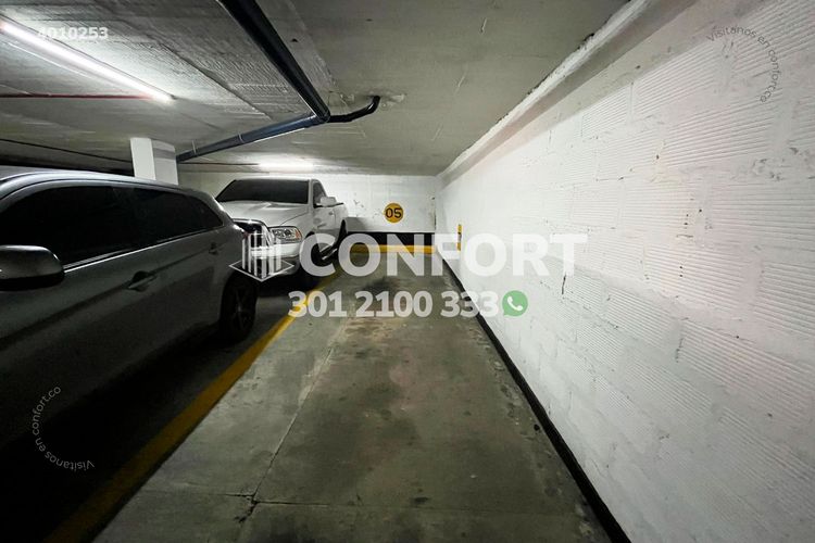 Apartamento de 3 alcobas en arriendo en Laureles, Medellín, 154 m² · foto 23 de 24