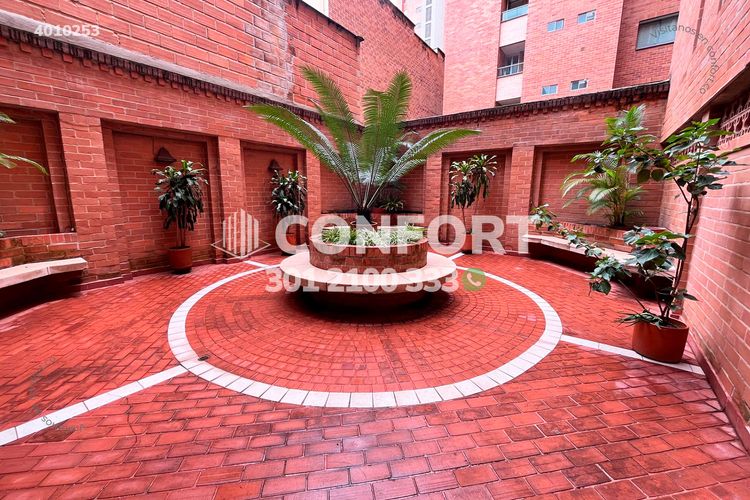 Apartamento de 3 alcobas en arriendo en Laureles, Medellín, 154 m² · foto 24 de 24