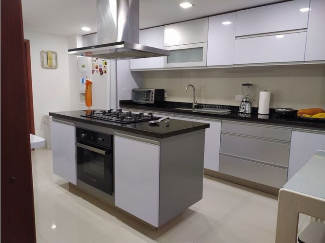 Apartamento en venta en Santa Barbara, Bogotá · foto 3 de 19