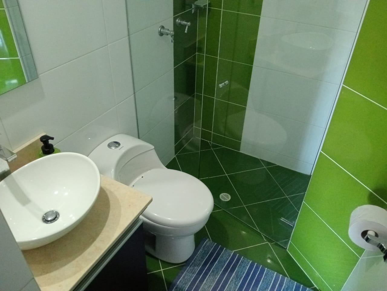 Apartamento en arriendo en Laureles, Medellín · foto 16 de 19