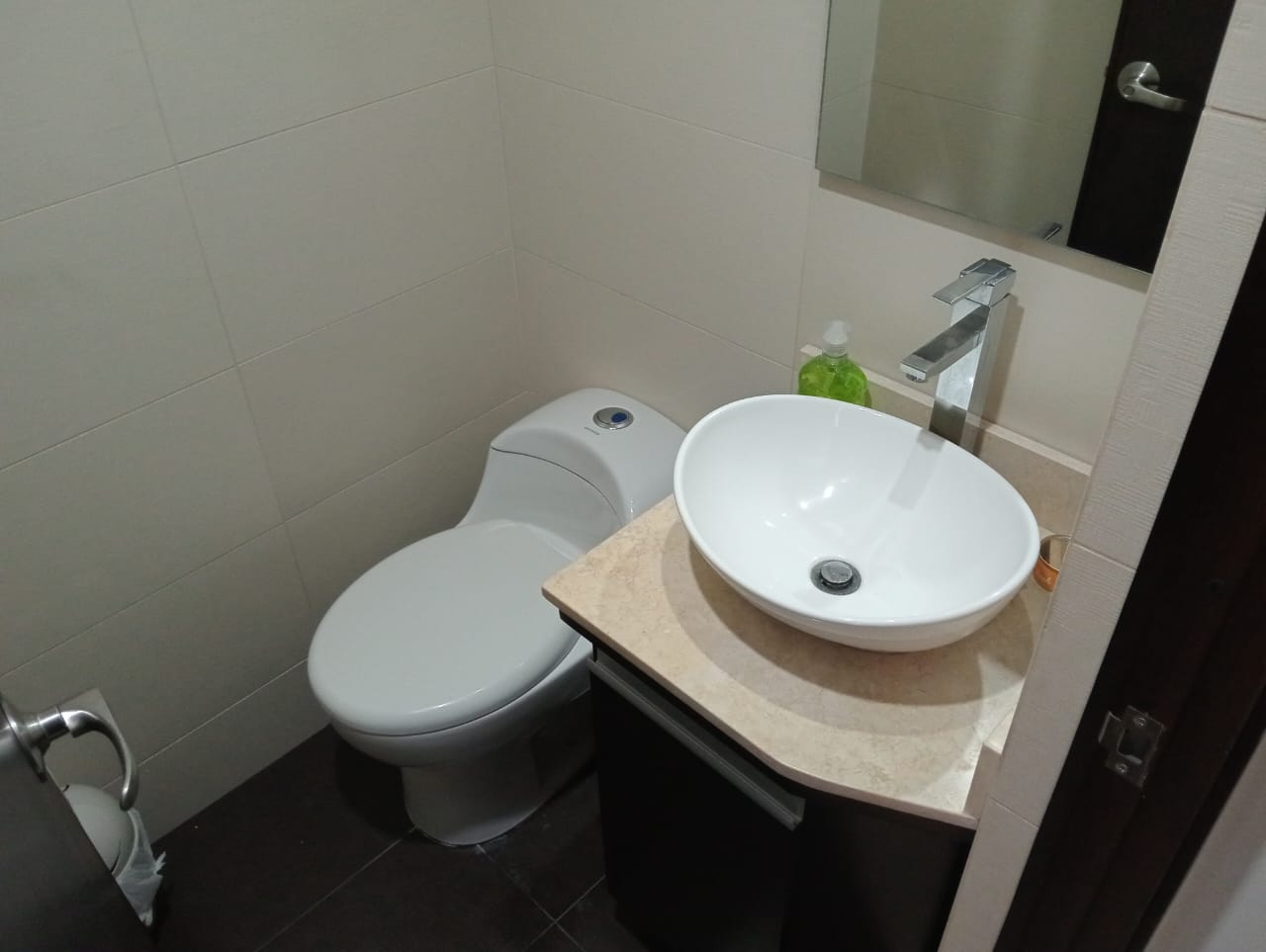 Apartamento en arriendo en Laureles, Medellín · foto 17 de 19