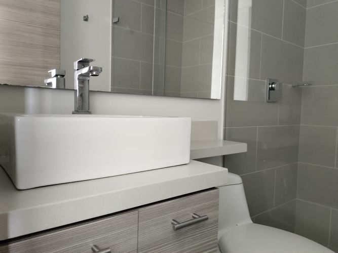 Apartamento de 2 alcobas en arriendo en El Poblado, Medellín, 89 m² · foto 17 de 18