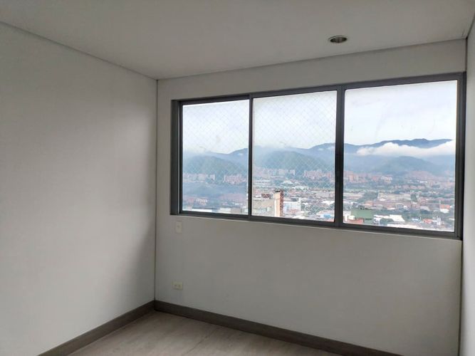 Apartamento de 2 alcobas en arriendo en El Poblado, Medellín, 89 m² · foto 2 de 18