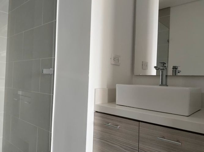 Apartamento de 2 alcobas en arriendo en El Poblado, Medellín, 89 m² · foto 16 de 18
