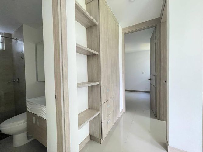 Apartamento de 2 alcobas en venta en Cr. Forestal Aqua, Jamundí, 83 m² · foto 9 de 13