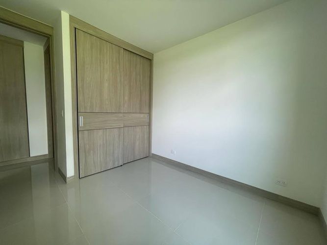 Apartamento de 2 alcobas en venta en Cr. Forestal Aqua, Jamundí, 83 m² · foto 11 de 13