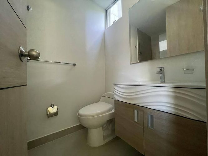 Apartamento de 2 alcobas en venta en Cr. Forestal Aqua, Jamundí, 83 m² · foto 8 de 13
