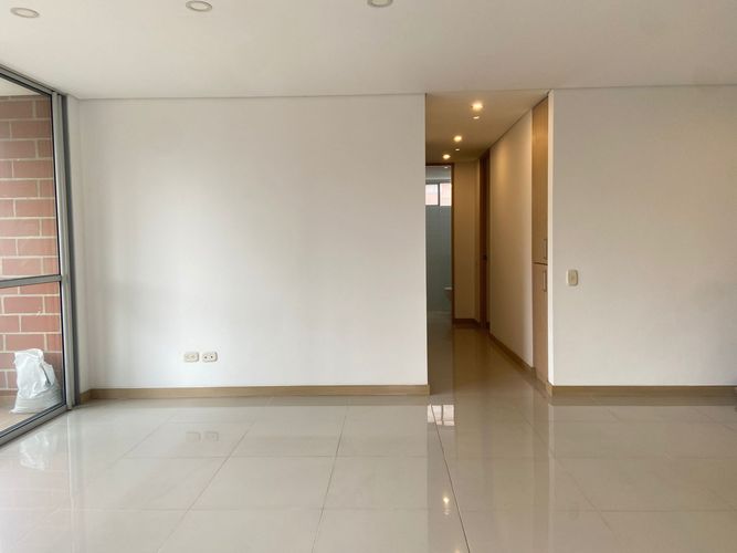 Apartamento de 3 alcobas en arriendo en Ub Cortijo De San Jose, Sabaneta, 100 m² · foto 2 de 19