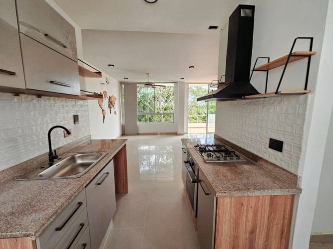 Apartamento de 2 alcobas en venta en Condominio Laguna Club, Cartagena, 142 m² · foto 5 de 24