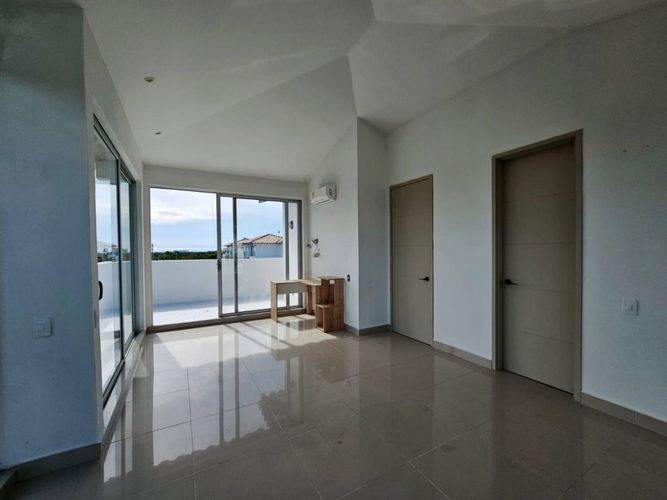 Apartamento de 2 alcobas en venta en Condominio Laguna Club, Cartagena, 142 m² · foto 11 de 24
