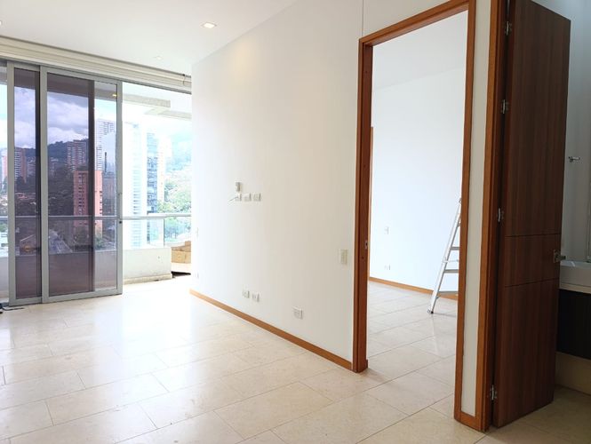 Apartamento de 1 alcoba en arriendo en El Poblado, Medellín, 71 m² · foto 4 de 11