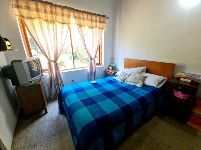 Casa de 5 alcobas en venta en Los Naranjos, Medellín, 200 m² · foto 14 de 15