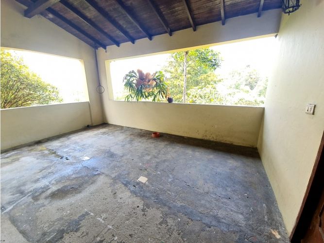 Casa de 5 alcobas en venta en Los Naranjos, Medellín, 200 m² · foto 15 de 15