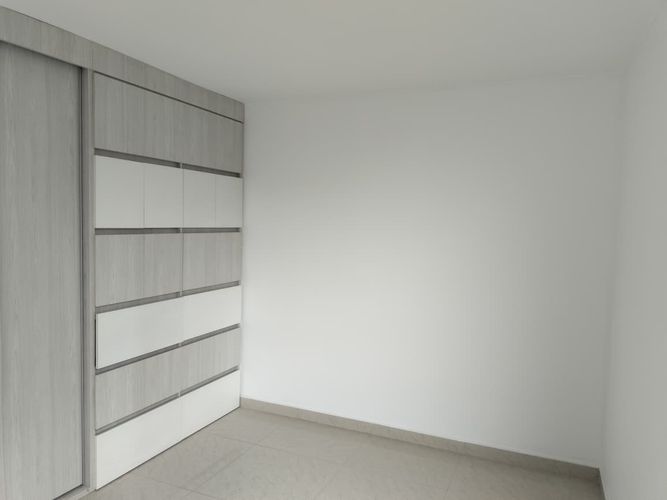 Apartamento de 3 alcobas en arriendo en Castropol, Medellín, 98 m² · foto 11 de 16