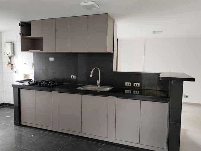 Apartamento de 3 alcobas en arriendo en Castropol, Medellín, 98 m² · foto 6 de 16