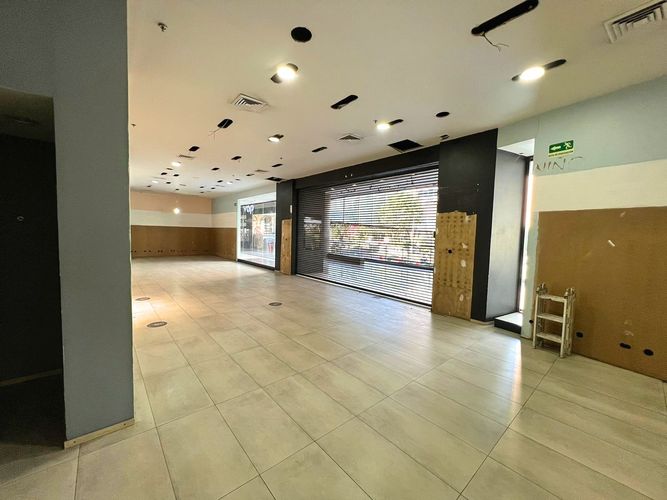 Local en venta en Mayorca, Sabaneta, 468 m² · foto 4 de 9