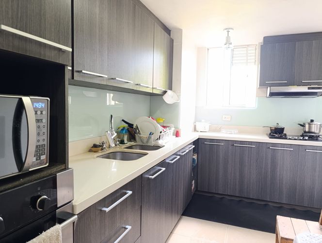 Apartamento en venta en El Poblado, Medellín · foto 4 de 16