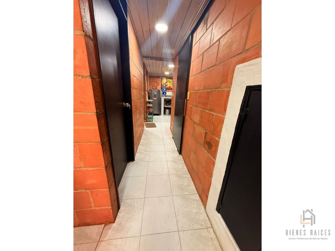 Casa de 4 alcobas en venta en Villa Juliana, Soacha, 38 m² · foto 3 de 8