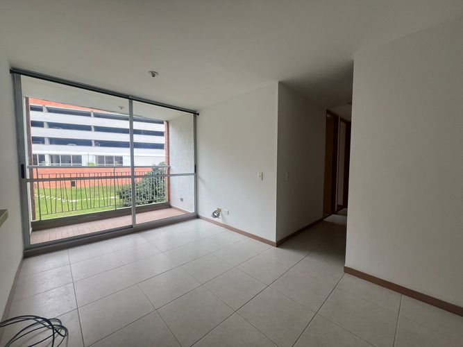 Apartamento de 3 alcobas en venta en Pantanillo, Envigado, 77 m² · foto 3 de 15