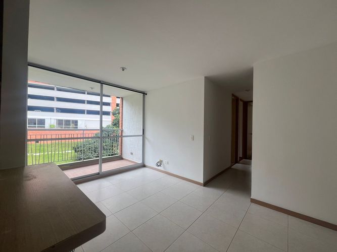 Apartamento de 3 alcobas en venta en Pantanillo, Envigado, 77 m² · foto 4 de 15