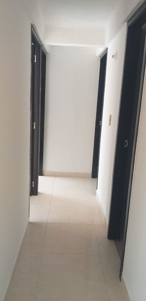 Apartamento de 3 alcobas en venta en Urbanizacion Escoflor, Floridablanca, 53 m² · foto 2 de 9