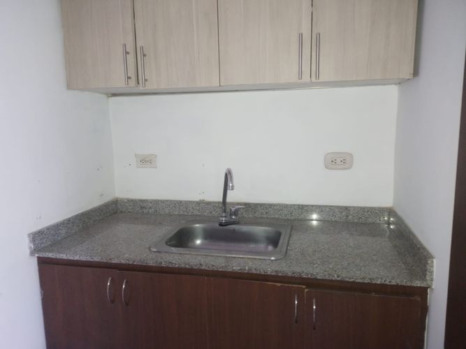 Bodega en arriendo en La Corrala, La Estrella, 1180 m² · foto 8 de 14