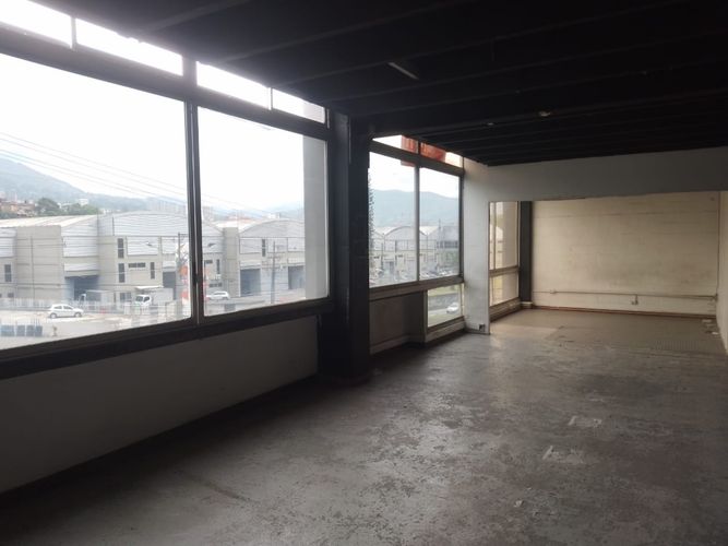 Bodega en arriendo en La Corrala, La Estrella, 862 m² · foto 10 de 14